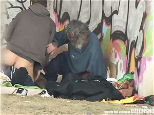 Homeless 3some Having fuck-a-thon on Public